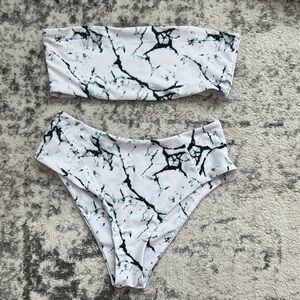 SHEIN Black and White Marble Bikini